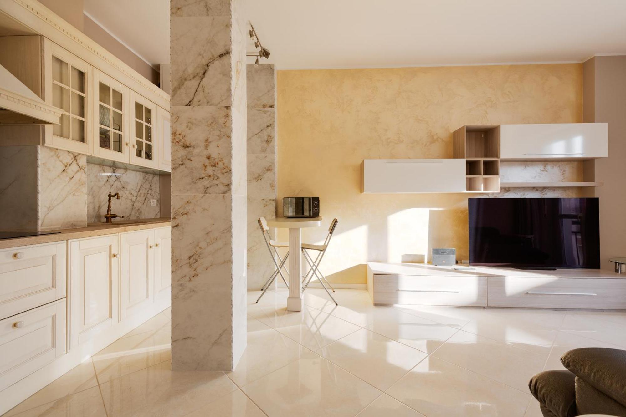 Niguarda Bright Apartment W/ Balcony Milan Bagian luar foto
